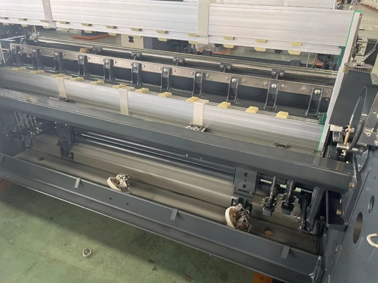 170cm Tekstil Hava Jetli Tezgah Hızı 1000 RPM ATUFS Dokuma Makinesi