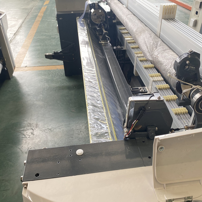 Tek Nozullu Hava Jetli Tezgahlar 3.8kw Yüksek Hızlı Shuttleless Dokuma Makinesi