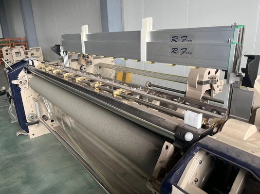 Düz Dökme Shuttleless Power Loom Su Jeti Dokuma Makinesi Tekstil 230cm