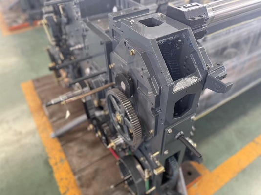 PP PE Geotekstil Tekstil Dokuma Makinesi 1000 RPM Hız Çift Nozullu Su Jet Tezgahı